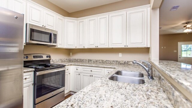 Beautiful kitchen and cabinets in the Oak model