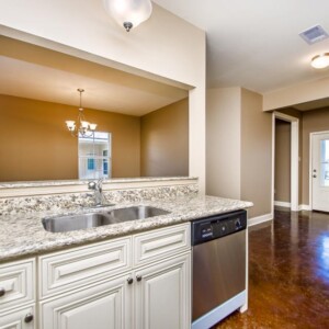 Open area and floor plan of the Oak model in Magnolia Springs